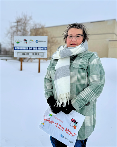 April_Volunteer_of_the_Month_Barb_Elder